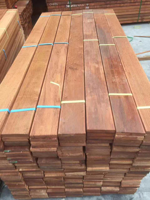 重庆印尼菠萝格古建园林应用 从厂家直销图片看高品质木材细节